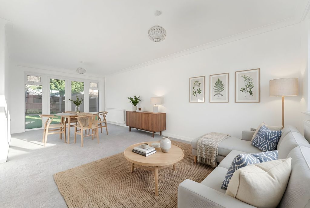 Property photo 2 of 17