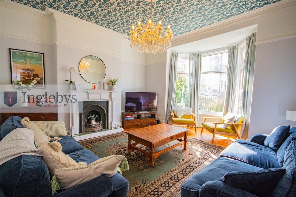 Property photo 1 of 29