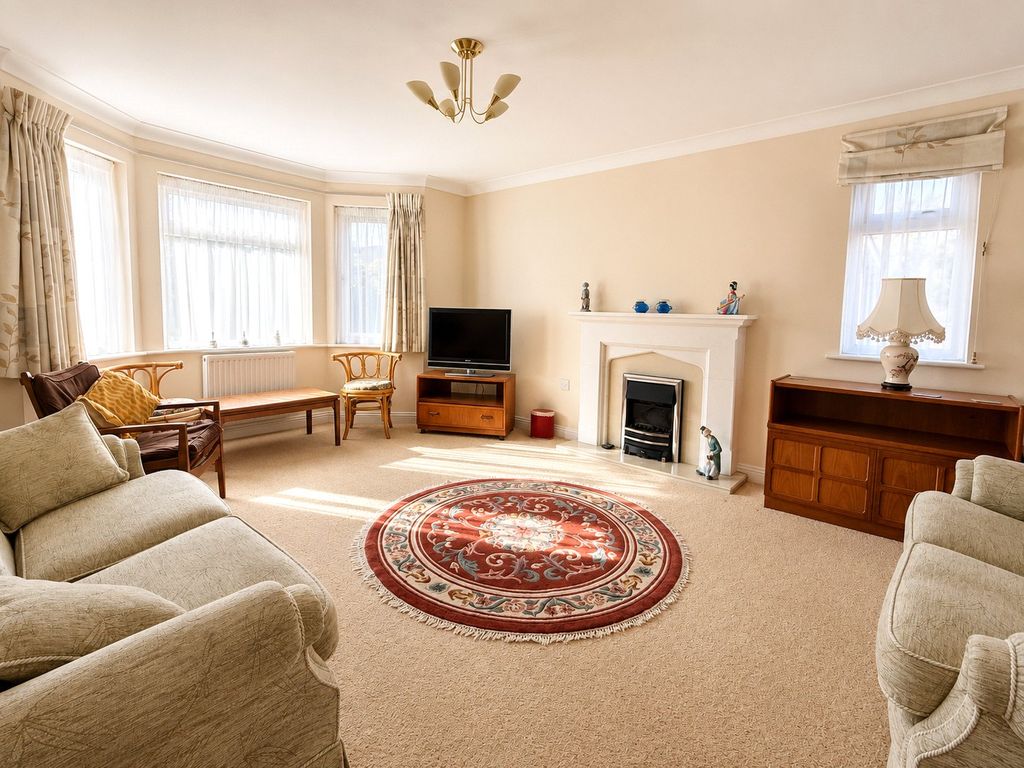 Property photo 2 of 8 Picture No. 80