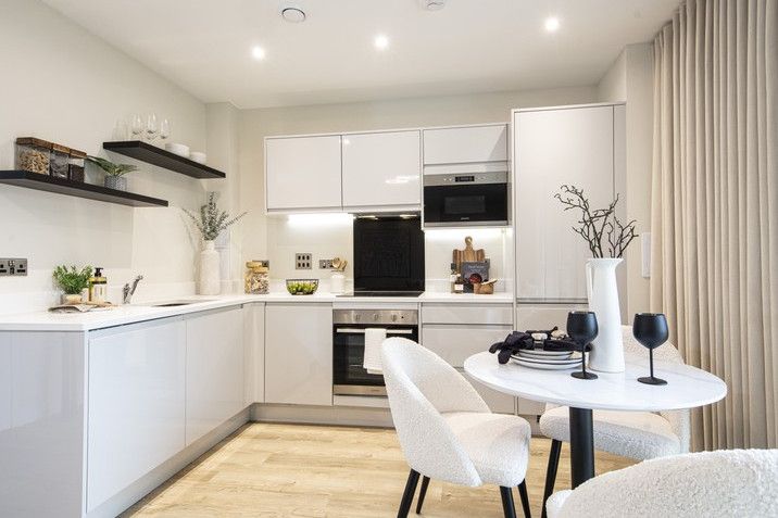 Property photo 2 of 15 Vb5272738 Www.Andrewhendry.Com32 716x515