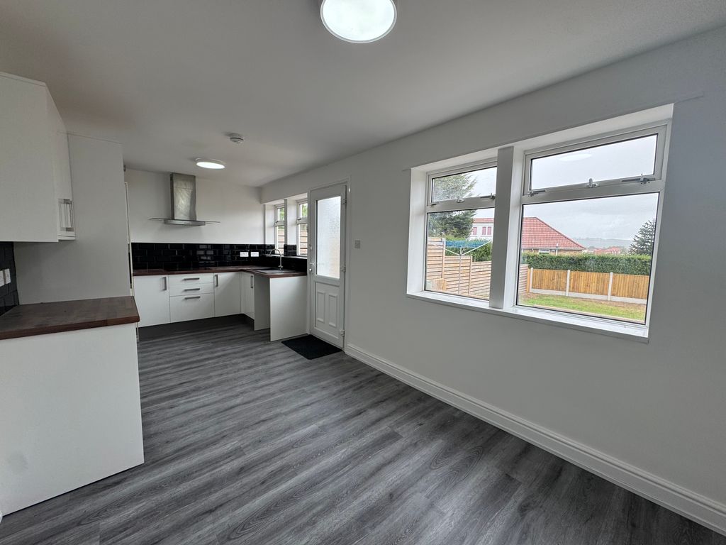 Property photo 3 of 18 Img_7923