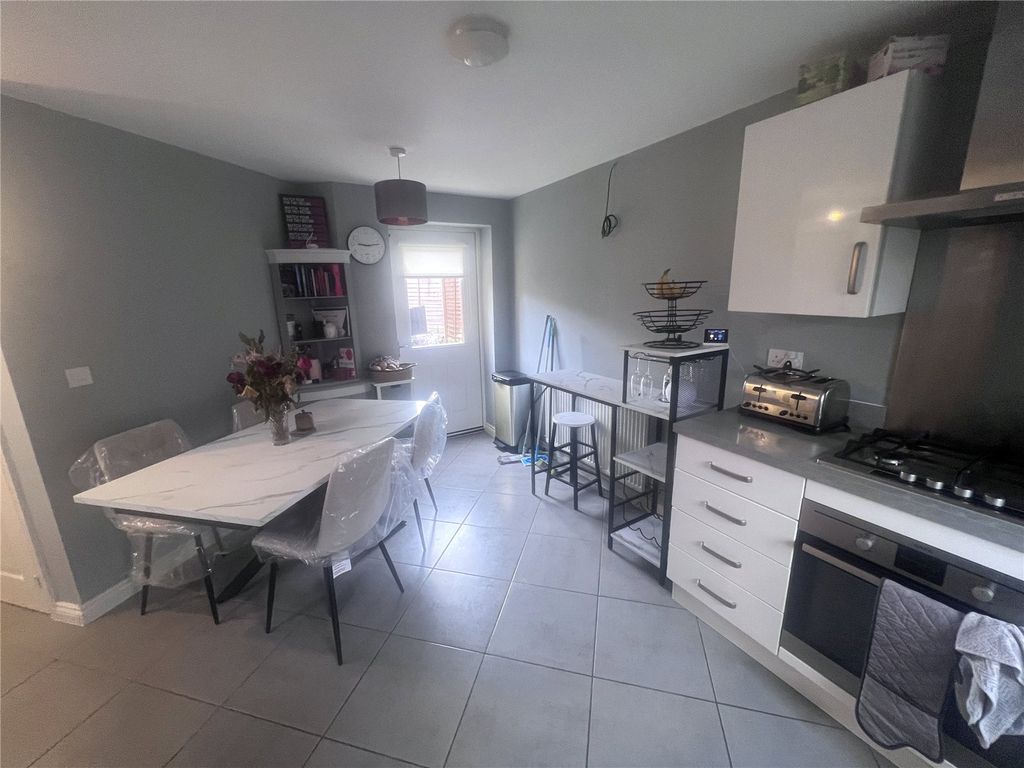 Property photo 3 of 19 Picture No. 08