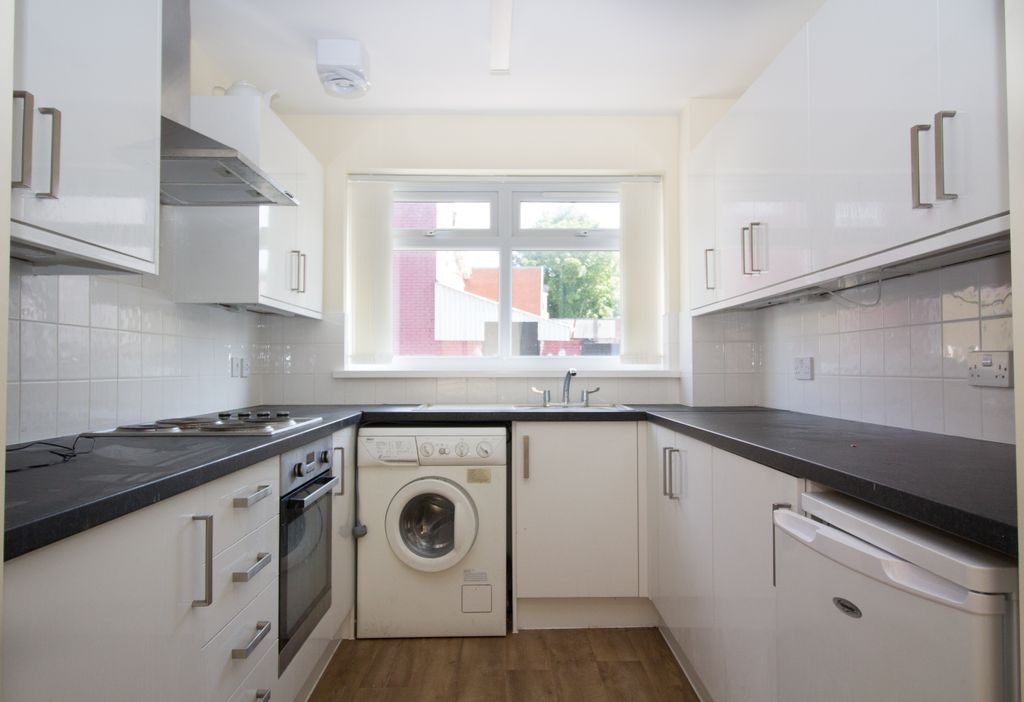 Property photo 2 of 6 Photo 02