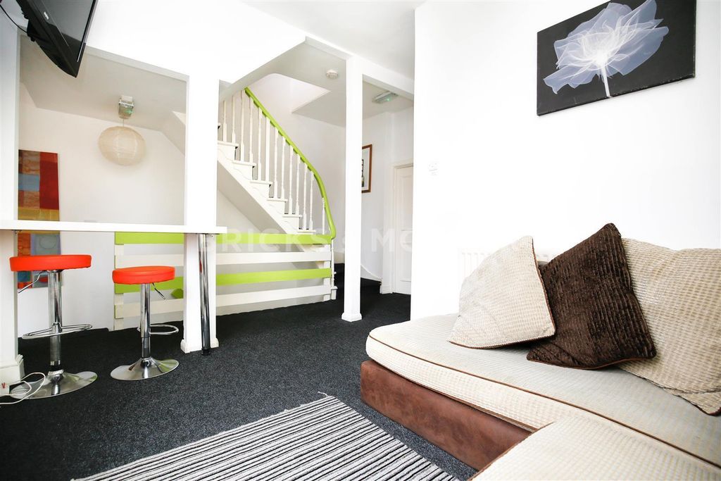 Property photo 2 of 9 Ifinltw-F0Kgawvzkwcrkg.Jpg