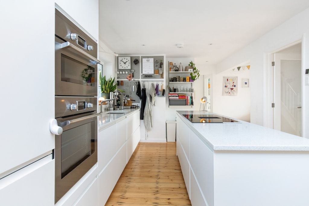 Property photo 3 of 20 3571673