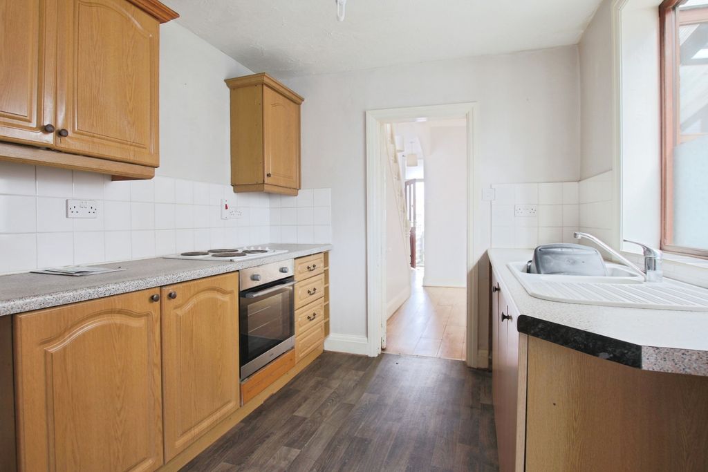 Property photo 2 of 10 4564495