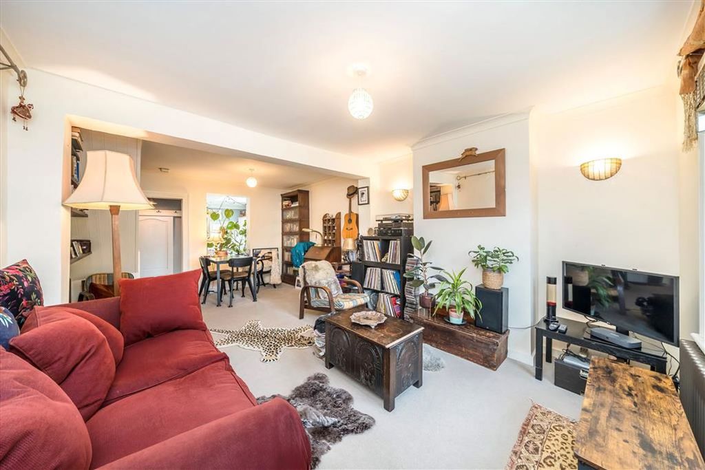 Property photo 3 of 8