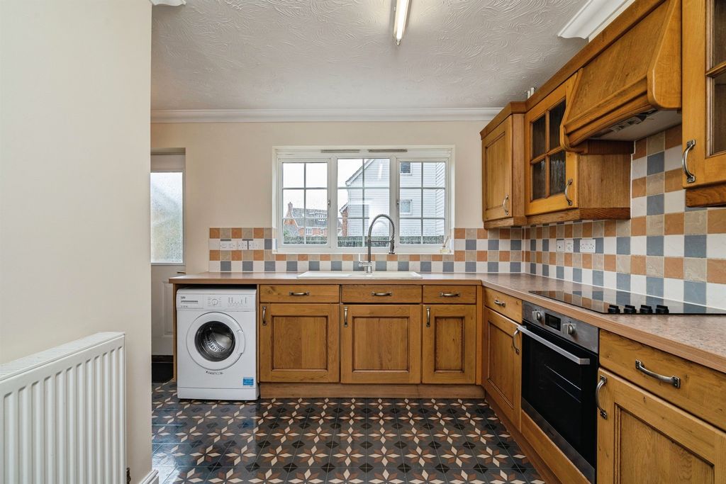 Property photo 3 of 17