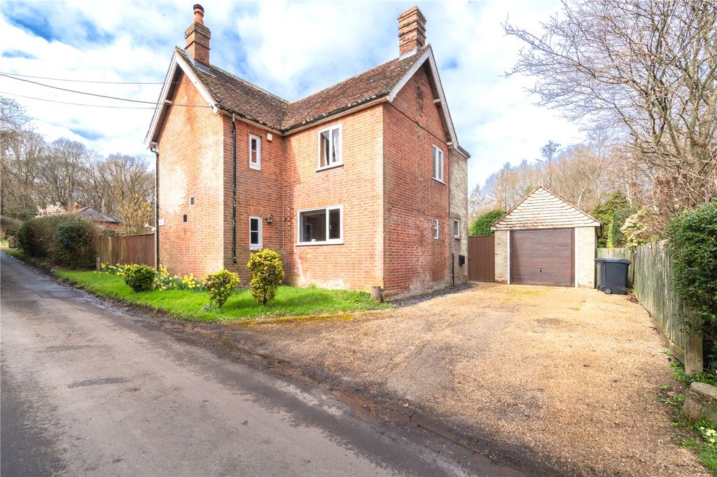 Property photo 2 of 27 Picture No. 44