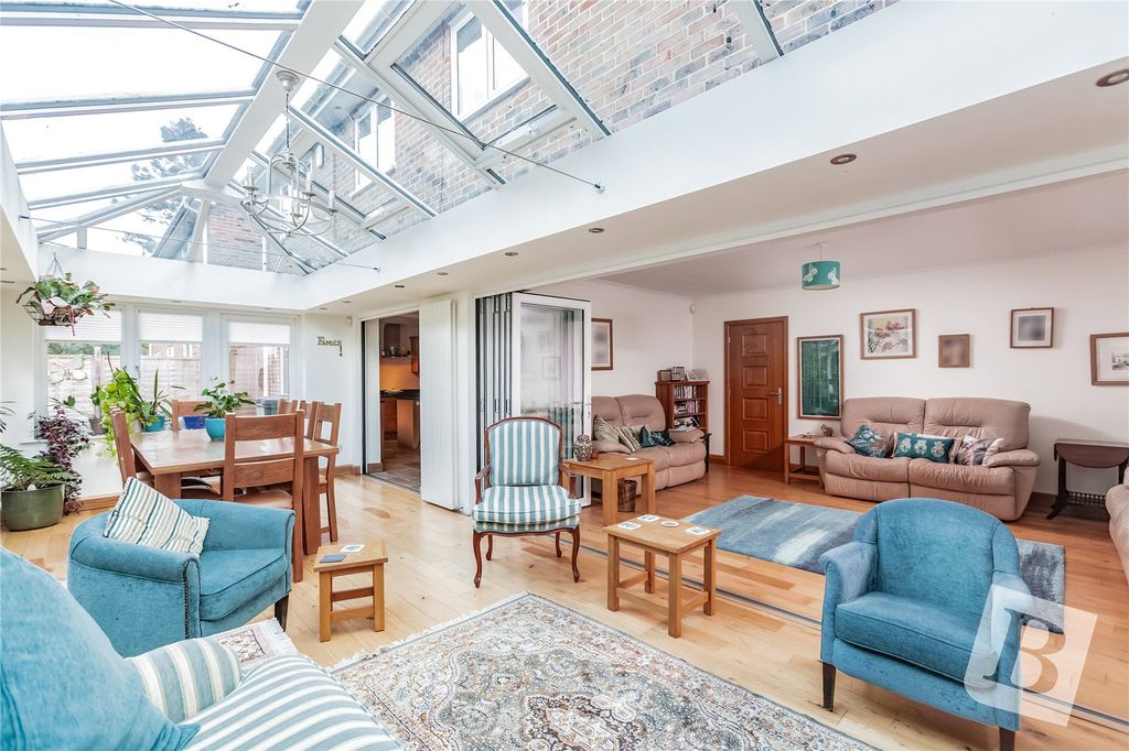 Property photo 2 of 17 Picture No. 06