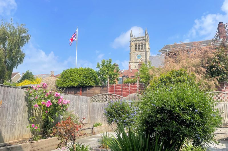 Property photo 3 of 14 Garden View