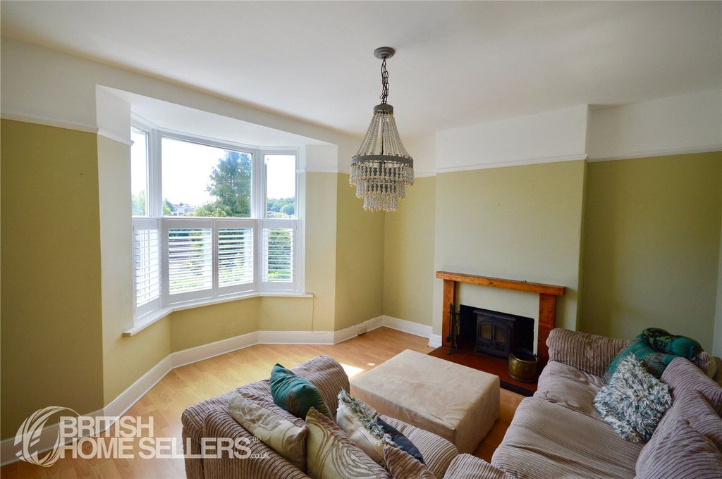 Property photo 3 of 16 Picture No. 02
