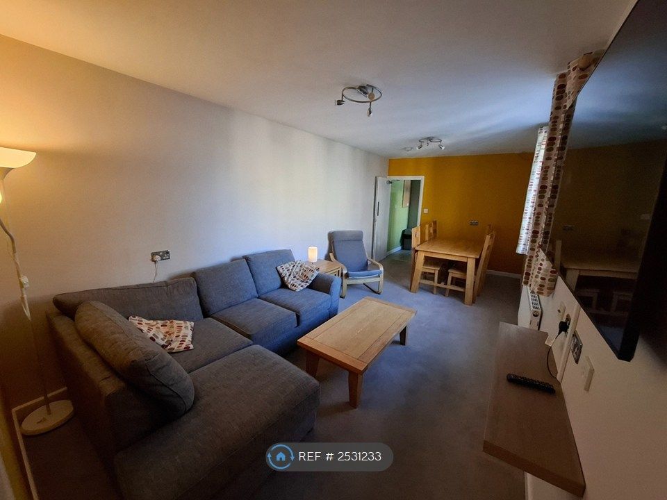 Property photo 1 of 28