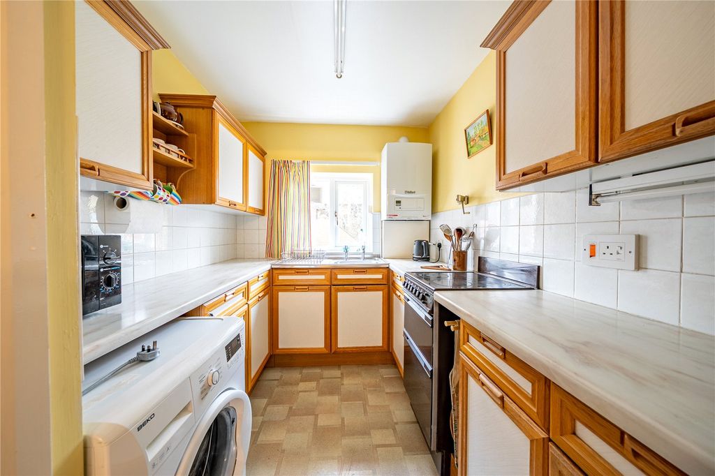 Property photo 2 of 13 Picture No. 02
