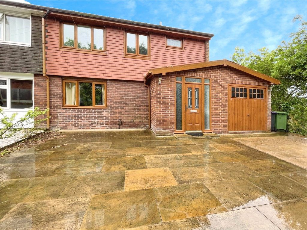 Property photo 1 of 9 Front