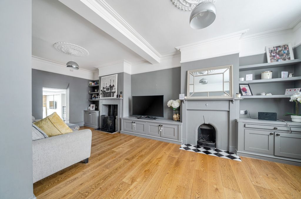 Property photo 3 of 19 1438262-12-69E276...