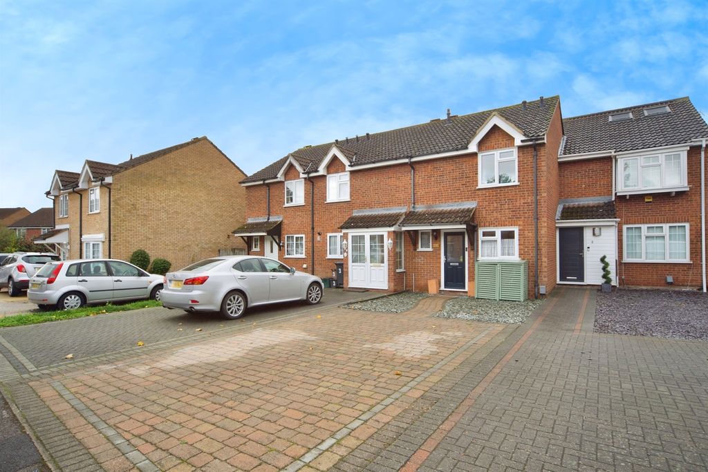 Property photo 1 of 17