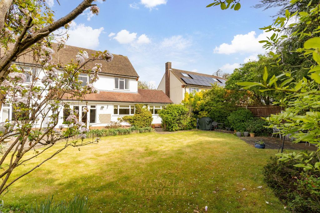 Additional image 26 of 4 bed detached house for saleOld Horsham Road, Crawley RH11