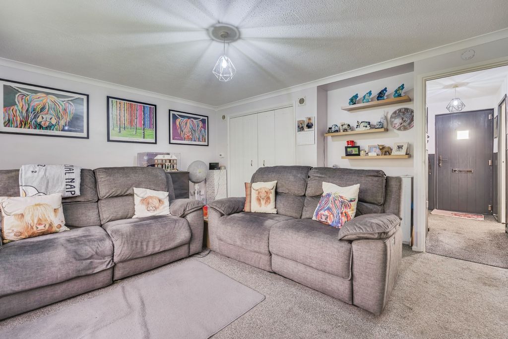 Property photo 2 of 13