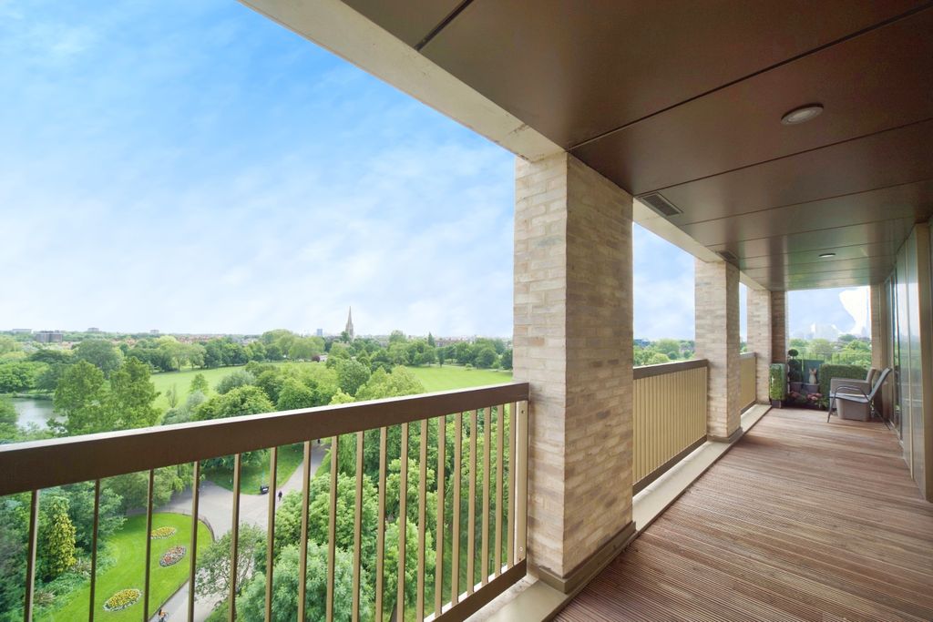 Property photo 2 of 18 Photo #2