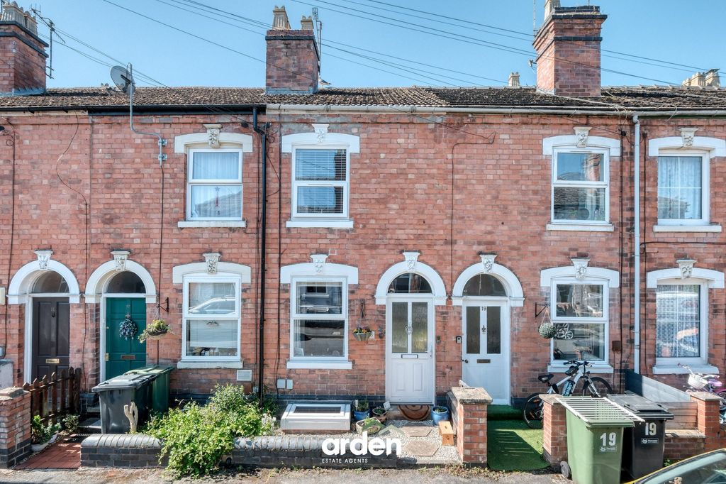 Property photo 1 of 9