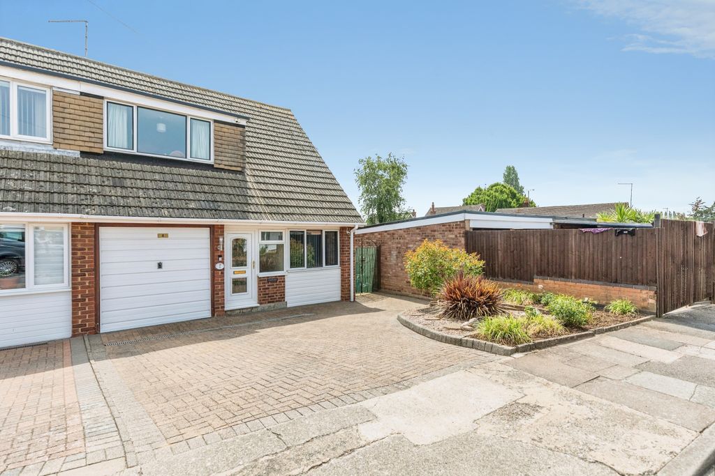Property photo 2 of 24