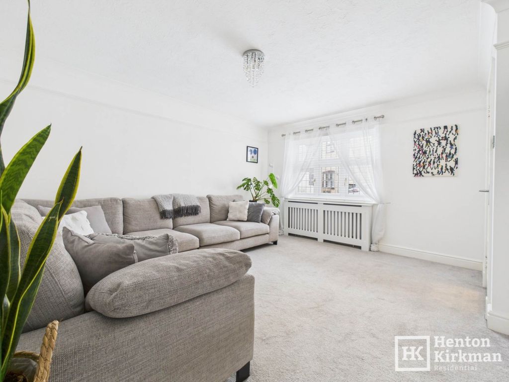 Property photo 2 of 22