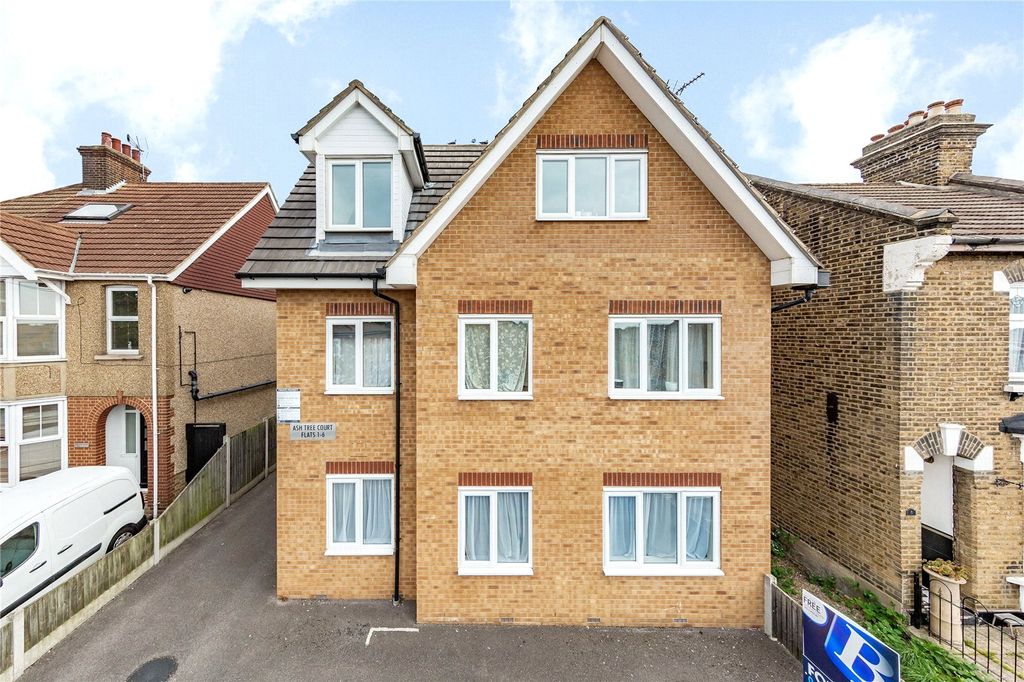 Property photo 1 of 10 Picture No. 02
