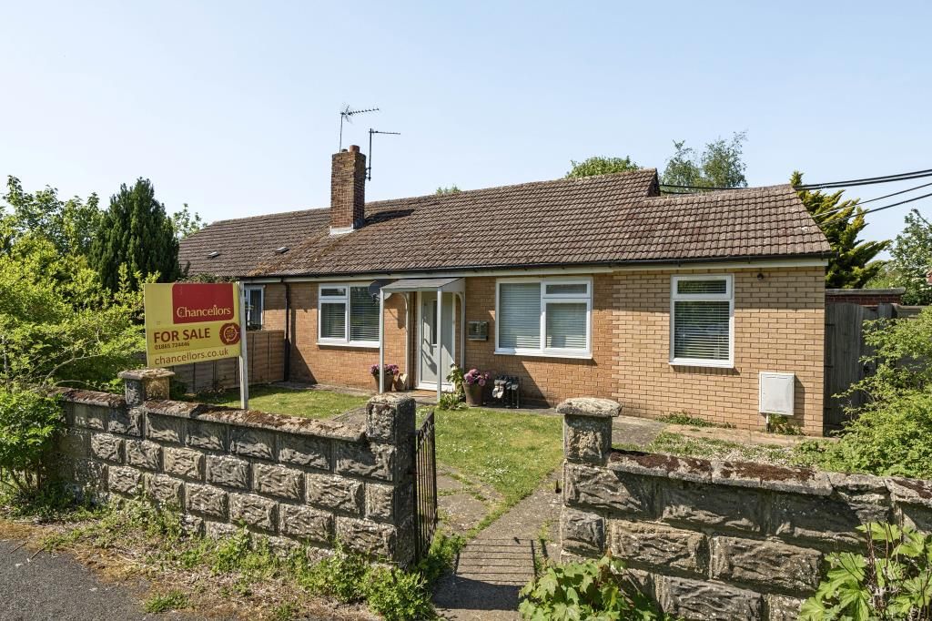 Property photo 1 of 21 External View