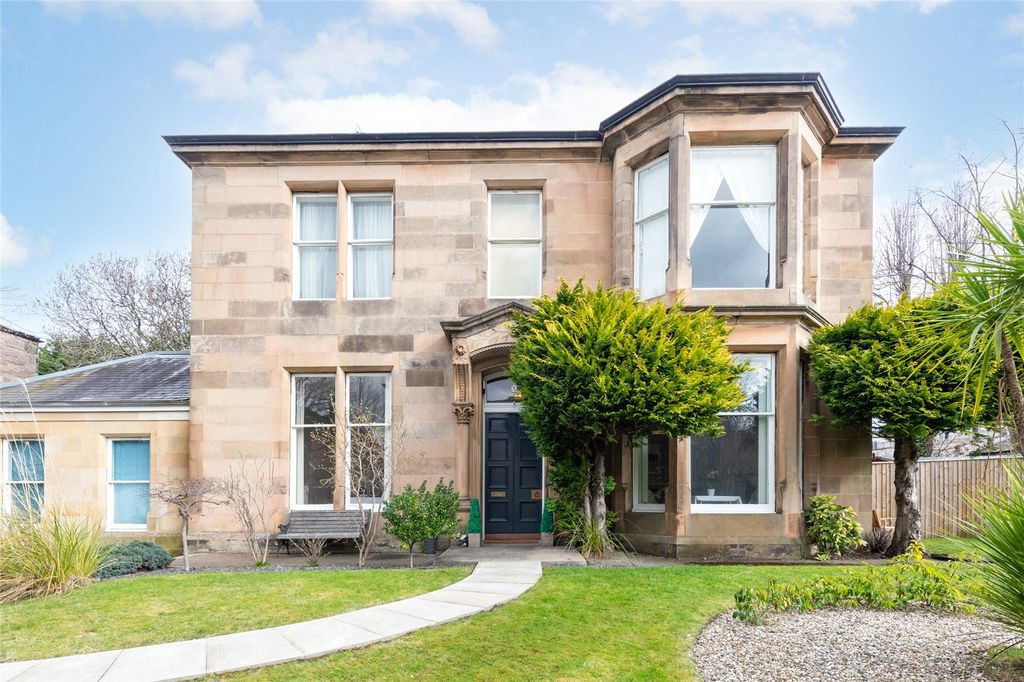 Property photo 1 of 41 9 Craigmillar Park