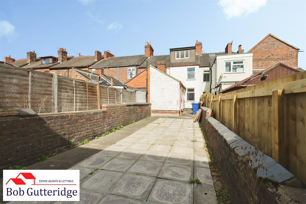 Property photo 2 of 17 Enclosed Rear Yard / Garden