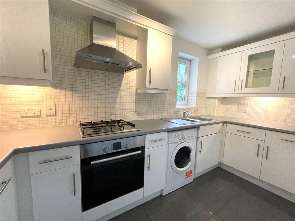 Property photo 3 of 15 11.Jpg