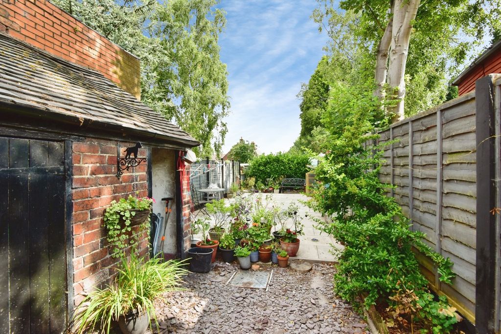 Property photo 2 of 20 Pbox-Img.Jpg