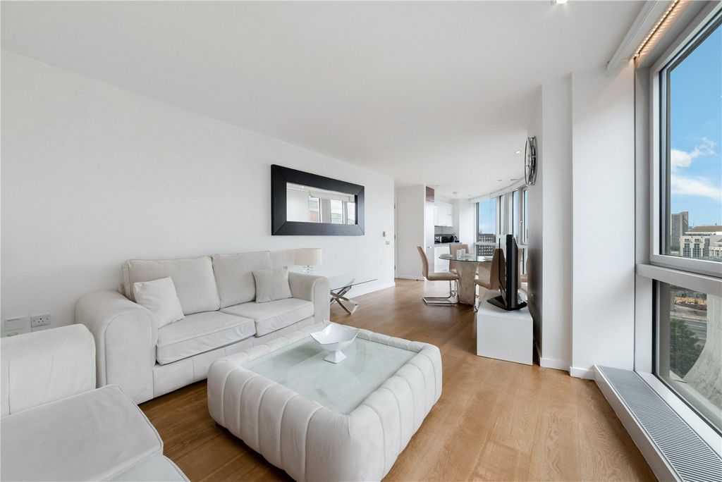 Property photo 2 of 8 Picture No. 07