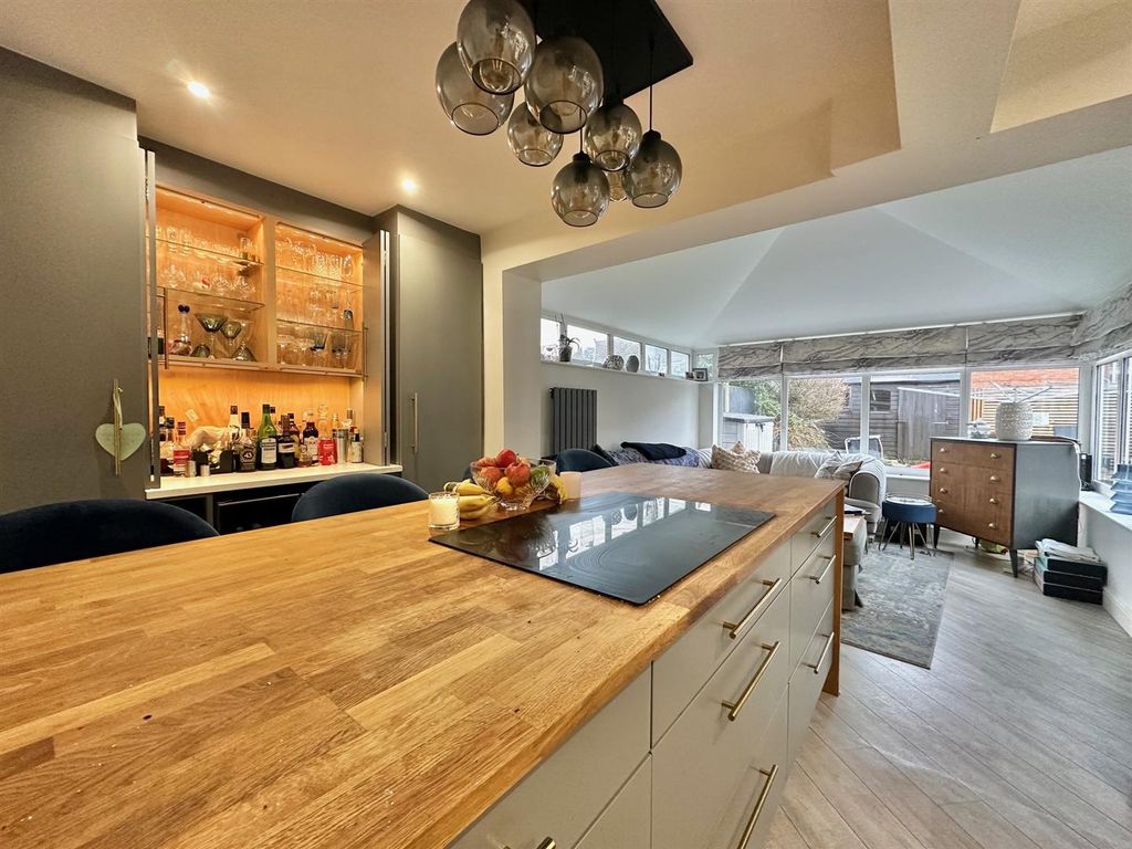 Property photo 2 of 18 Img_2802.Jpg