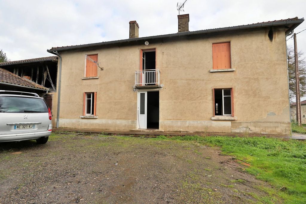 Property photo 1 of 18 Main Exterior View