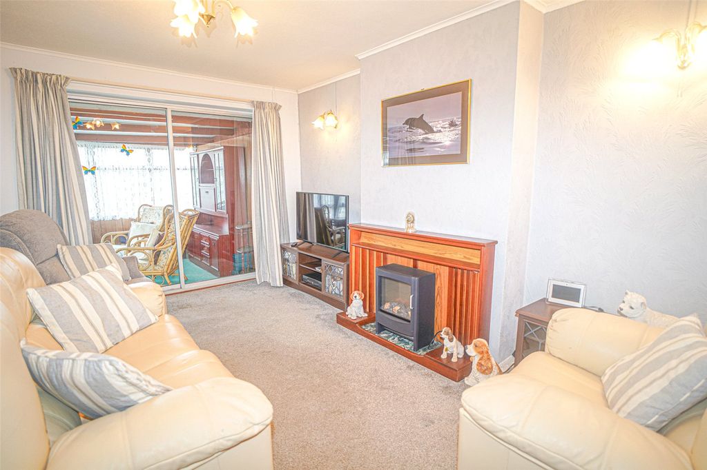 Property photo 3 of 9 Picture No. 13