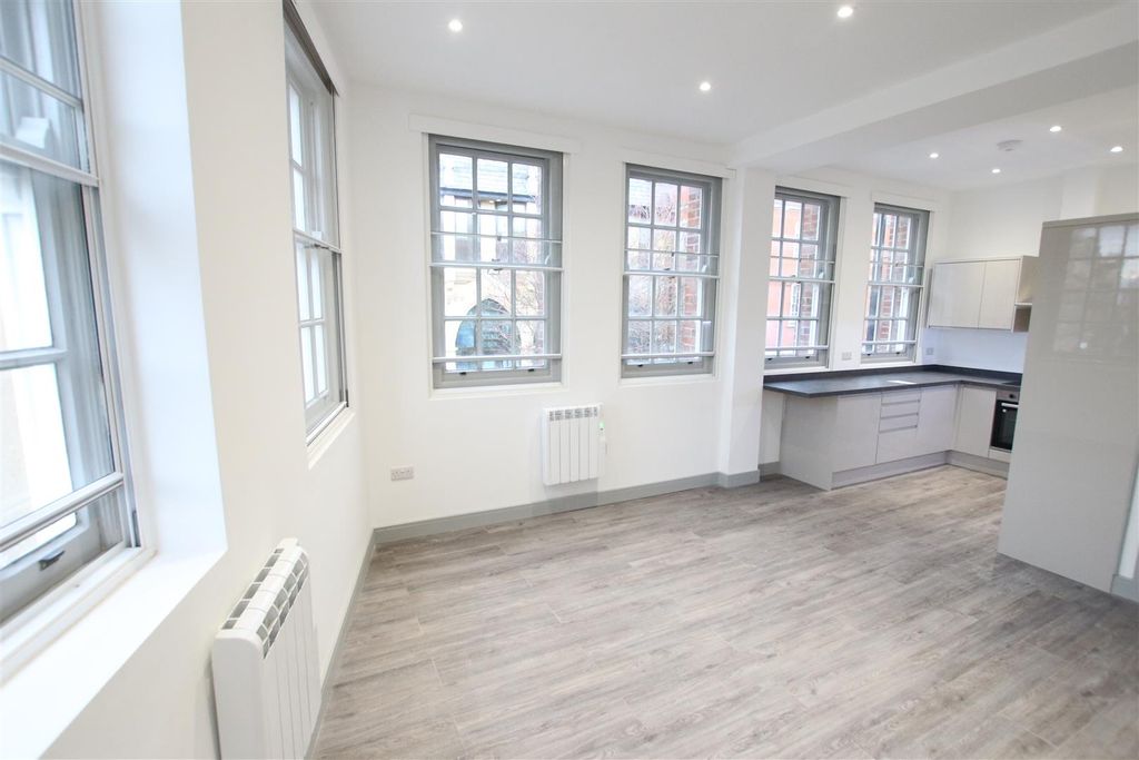 Property photo 2 of 10 Img_0179.Jpg