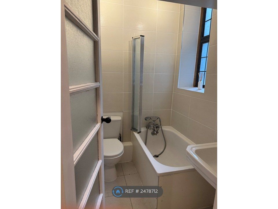 Property photo 2 of 3 Bathroom