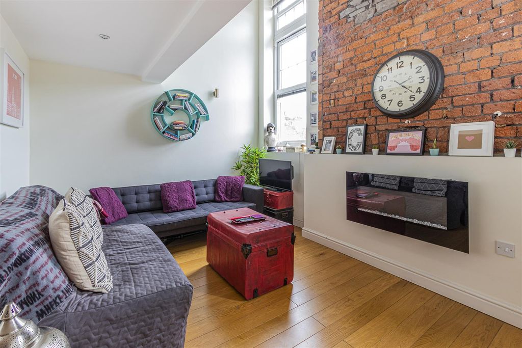 Property photo 2 of 10 The Lansdowne 5-5.Jpg