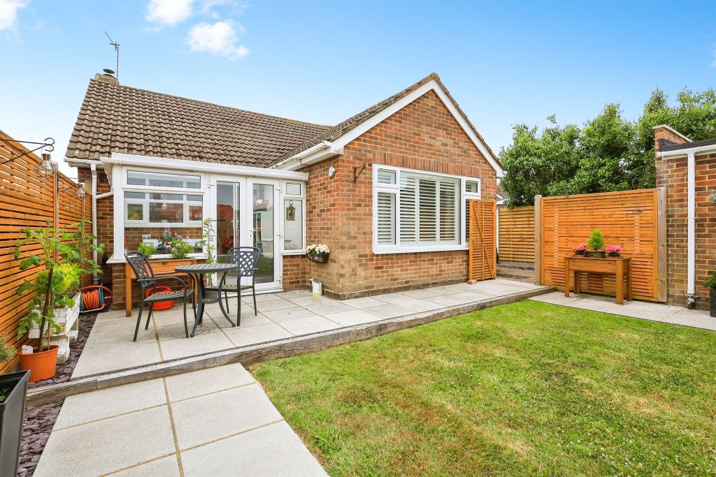 Property photo 1 of 17