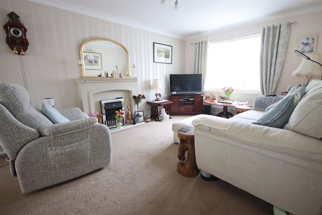 Property photo 3 of 16 Img_0456.Jpg