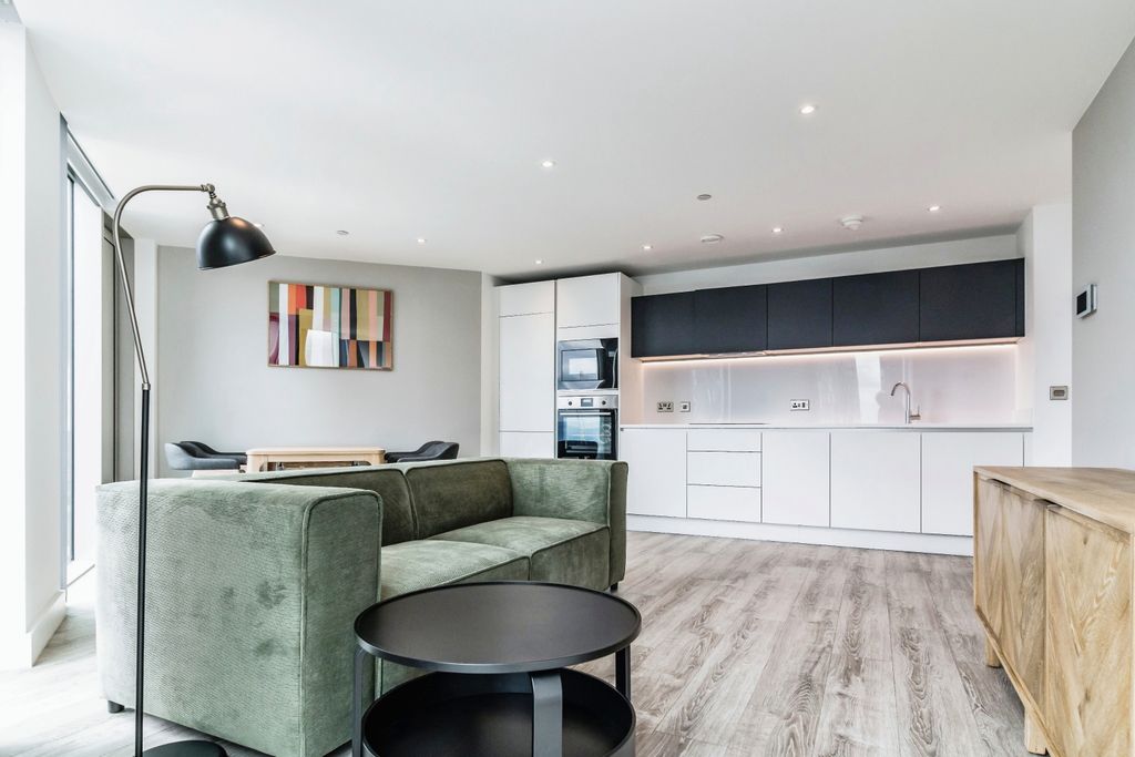 Property photo 3 of 20 Photography