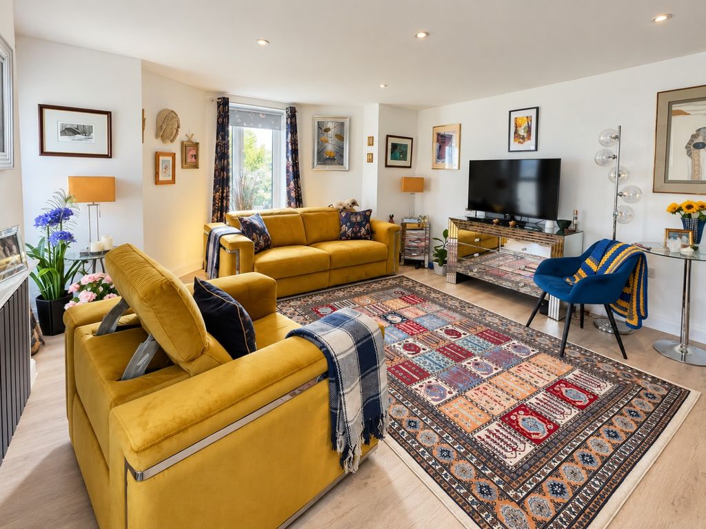 Property photo 3 of 15 5573612