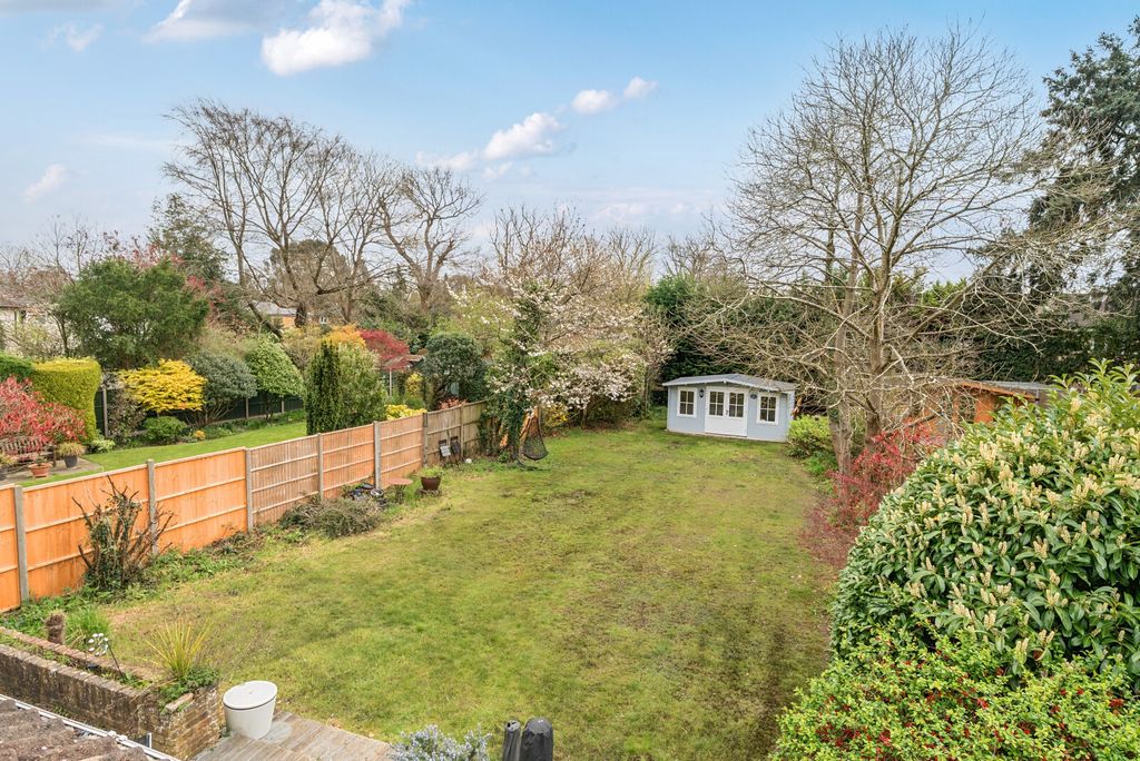 Property photo 3 of 32 1438238-9-69ce4Ff...