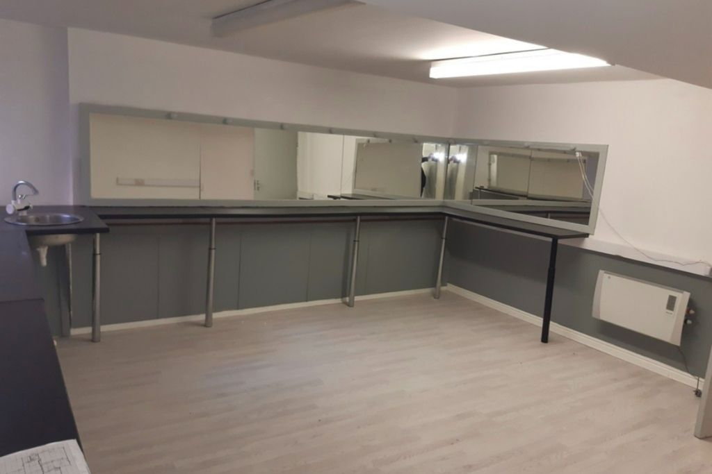 Property photo 3 of 7 Basement 83/85 George Street, Hull, Hu1 3Bn