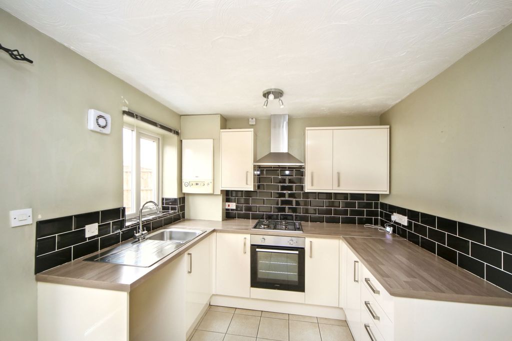 Property photo 3 of 19