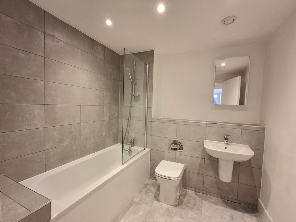 Property photo 3 of 4