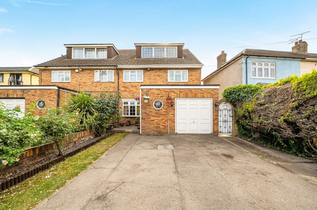 Property photo 1 of 18