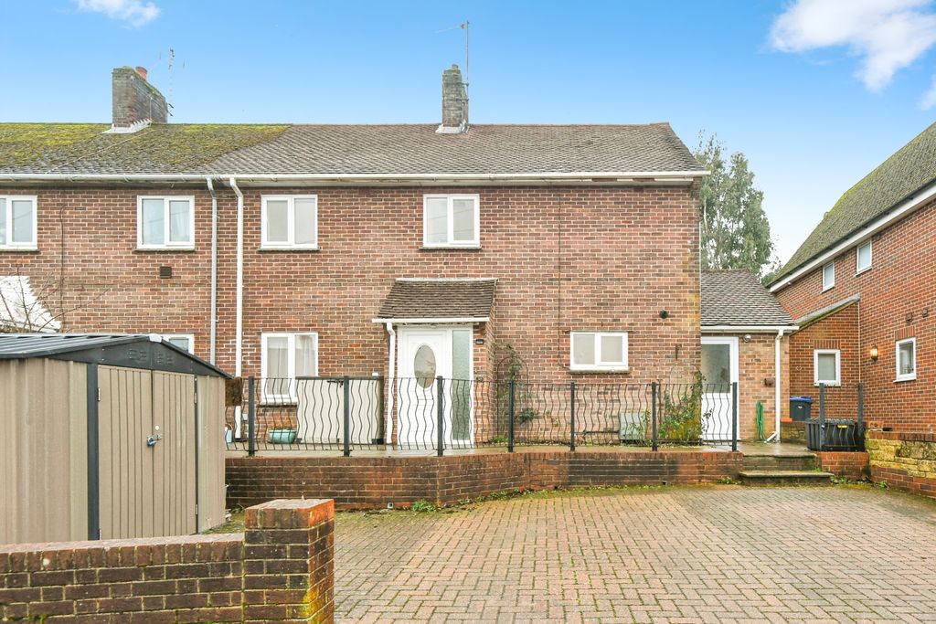 Property photo 1 of 28